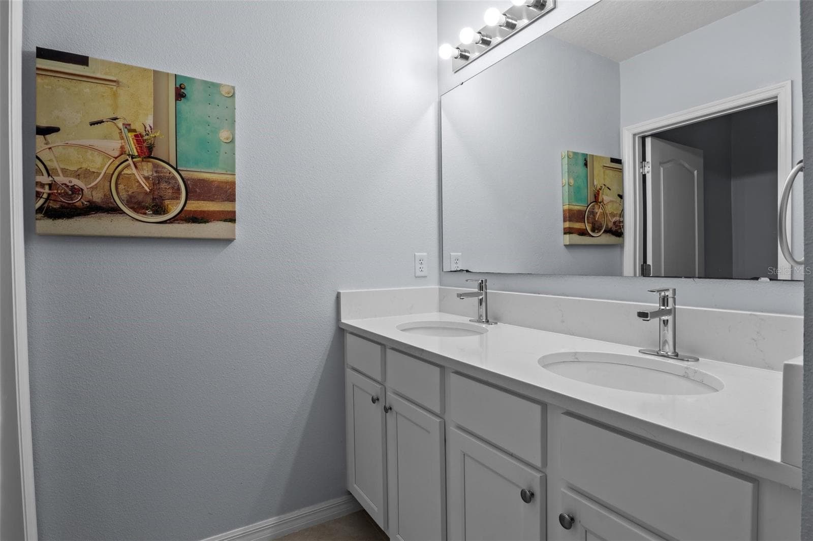Bathroom 2 - 2460 WHITE POPPY DR, KISSIMMEE