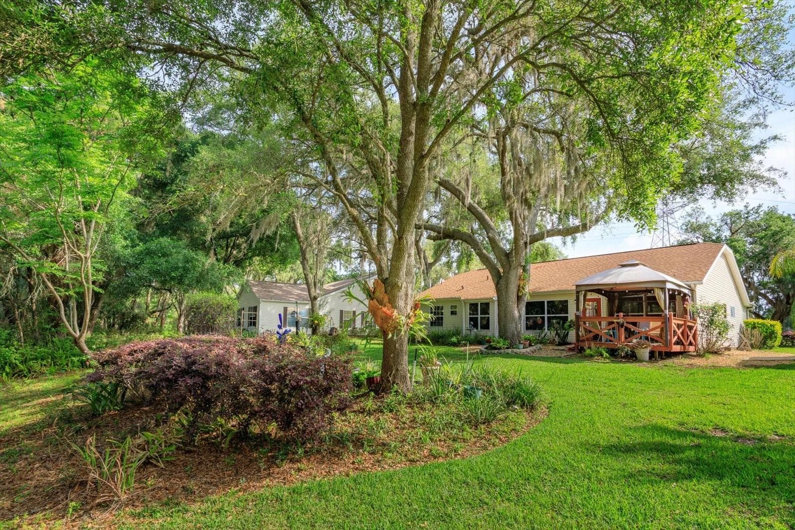 Rear garden - 25845 GLEN EAGLE DR, LEESBURG