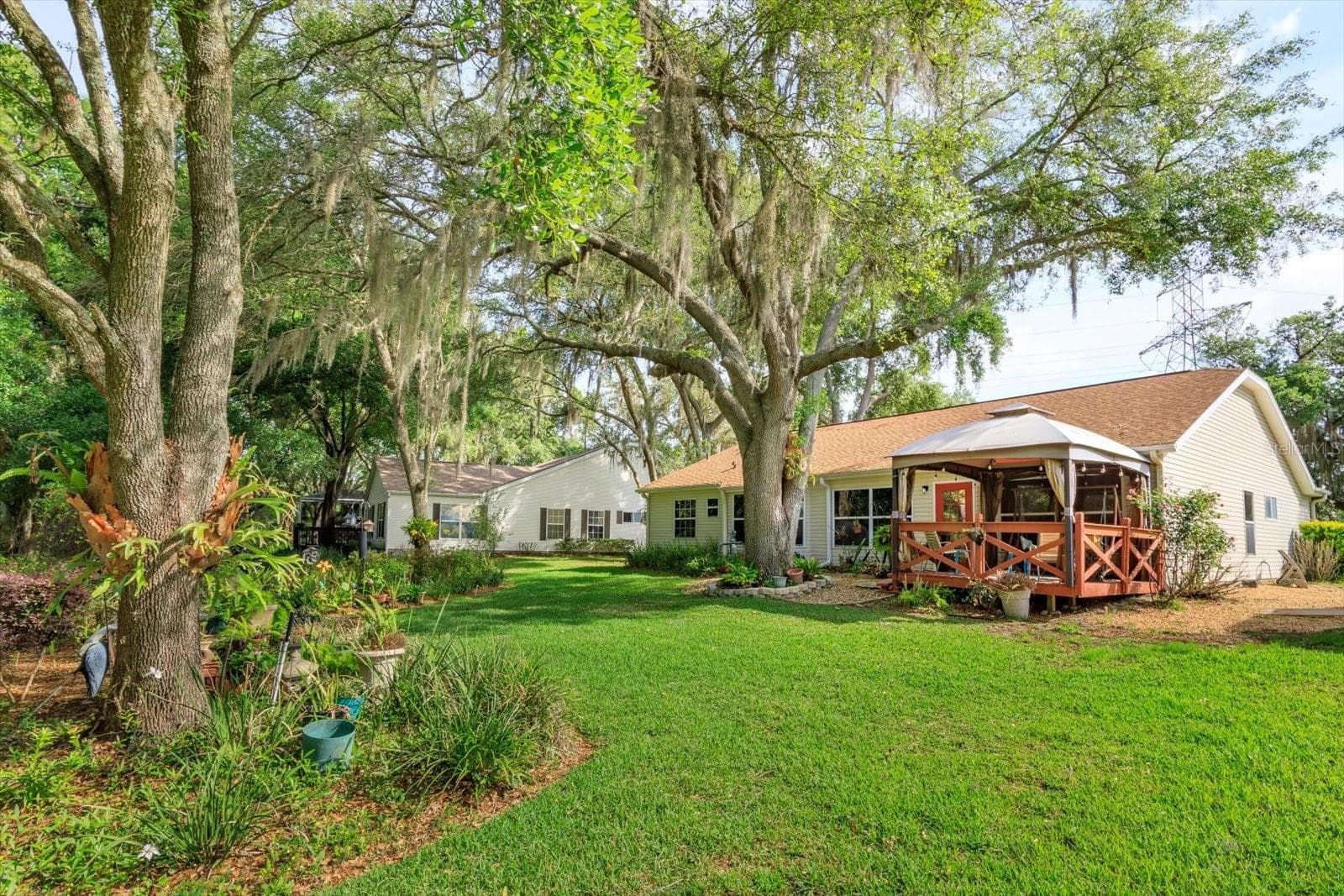 Rear garden - 25845 GLEN EAGLE DR, LEESBURG