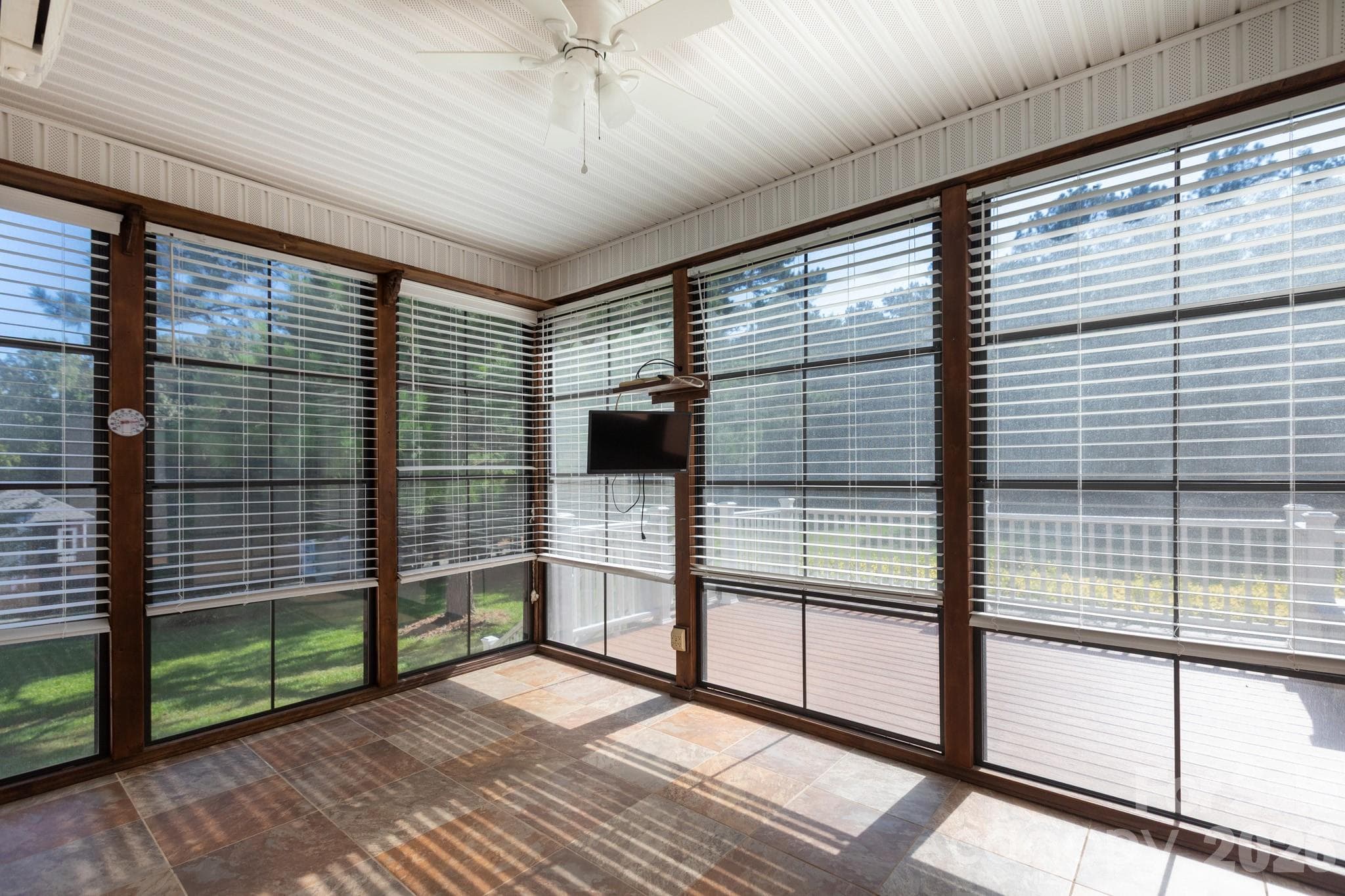 Single Family Residence at 2818 Baird Road, Clover, photo 15 of 46
