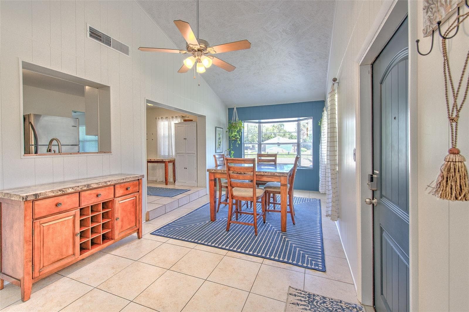 Single Family Residence at 4502 W PEARL AVE, TAMPA, photo 9 of 29