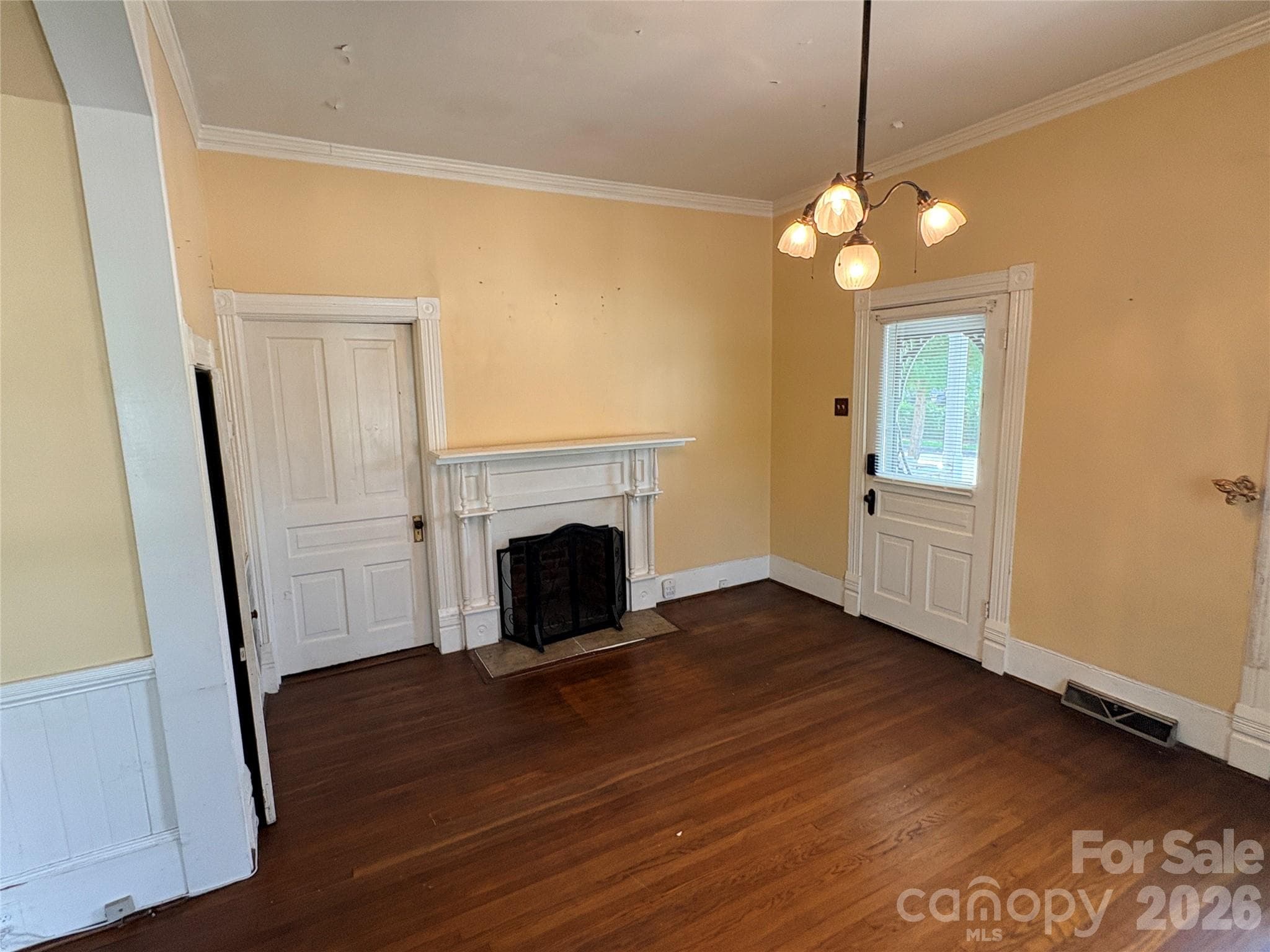 Formal Living Rm - 123 York Street, Chester