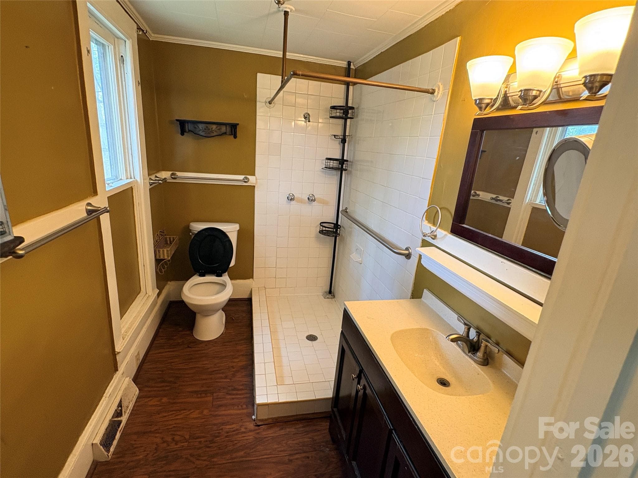 Bathroom 1 - 123 York Street, Chester