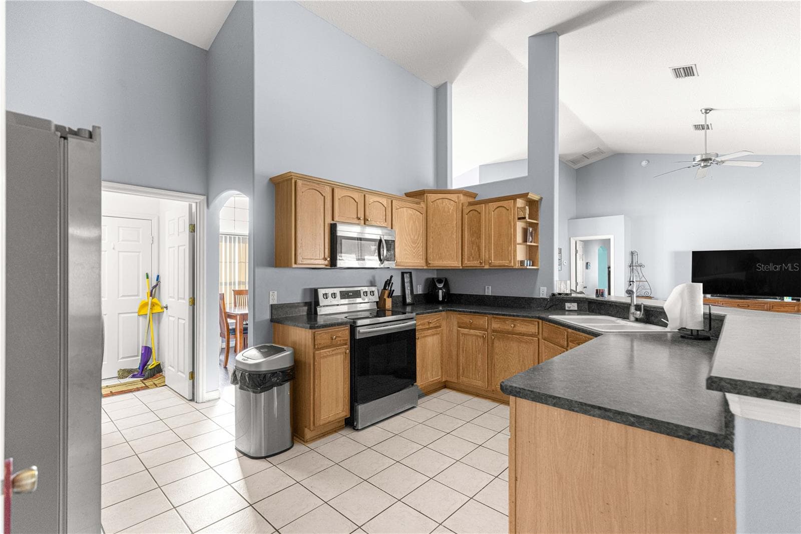 Single Family Residence at 10100 SE 69TH TER, BELLEVIEW, photo 14 of 59