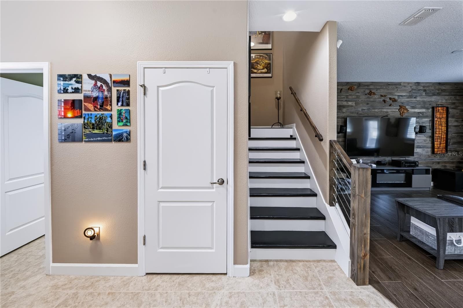 Stairs/Door to Pantry - 5751 NEW INDEPENDENCE PKWY, WINTER GARDEN