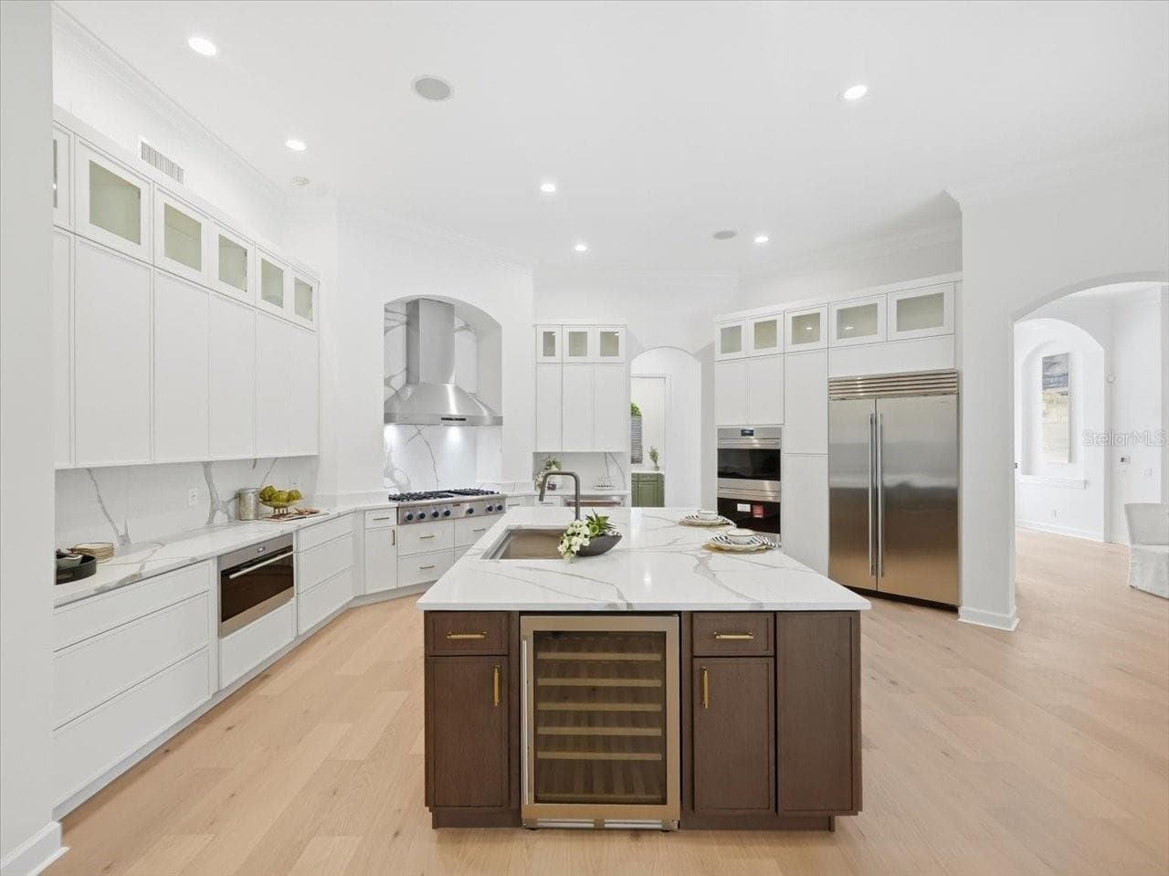 WOW Designer kitchen! - 11805 SHIRE WYCLIFFE CT, TAMPA