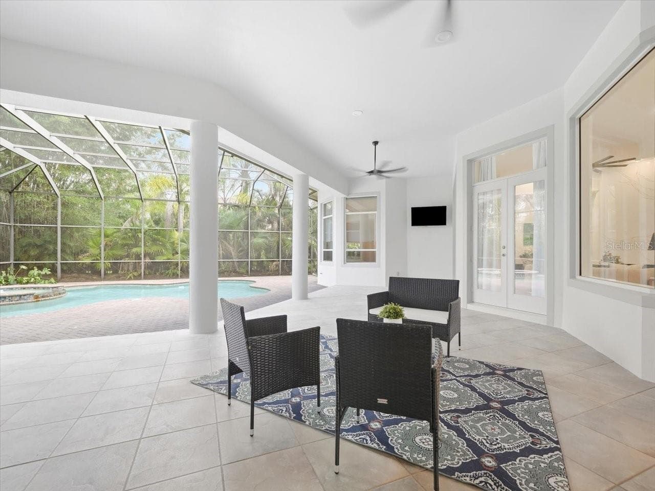 Lots of outdoor covered space - 11805 SHIRE WYCLIFFE CT, TAMPA