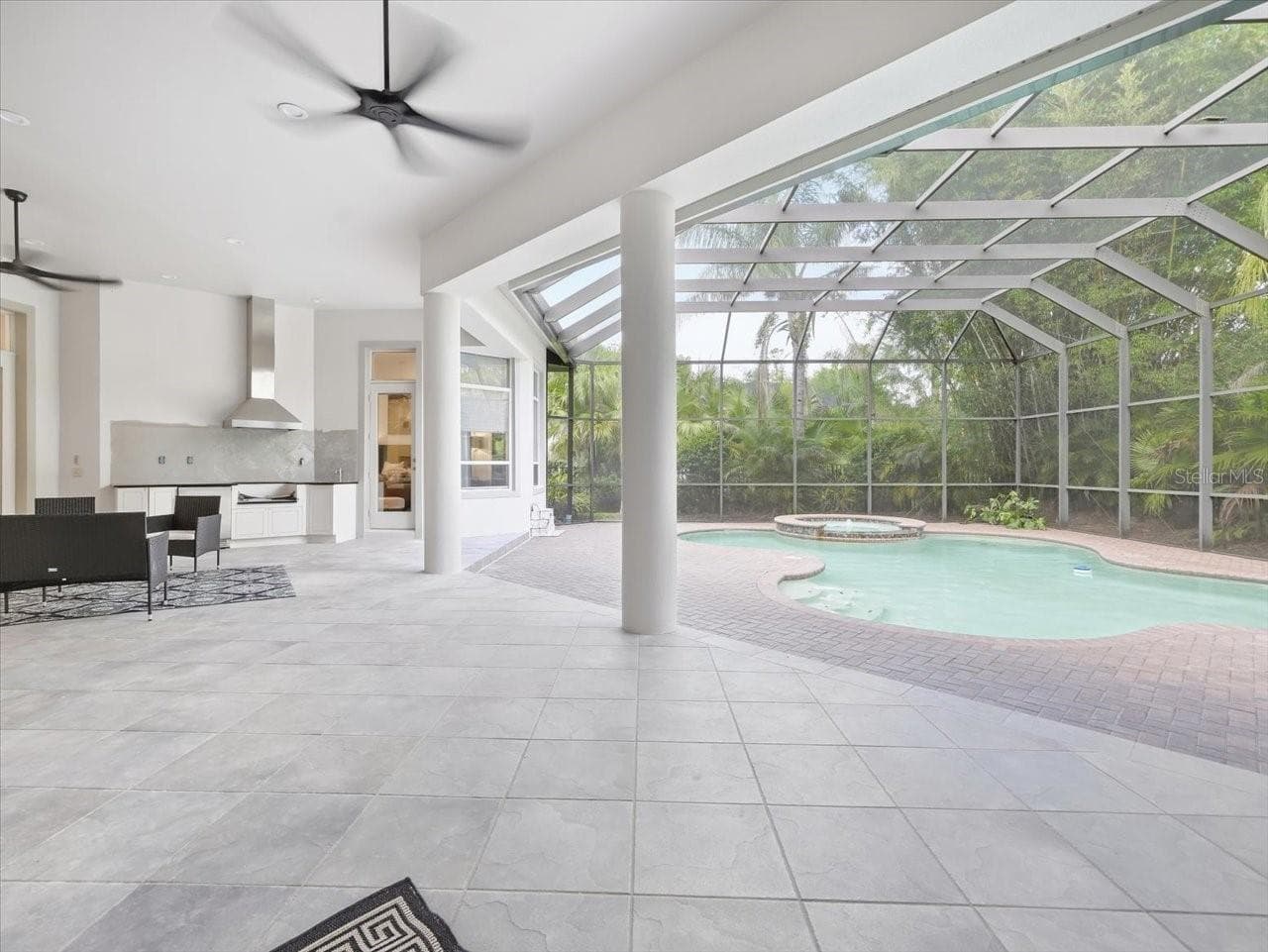 Single Family Residence at 11805 SHIRE WYCLIFFE CT, TAMPA, photo 40 of 48