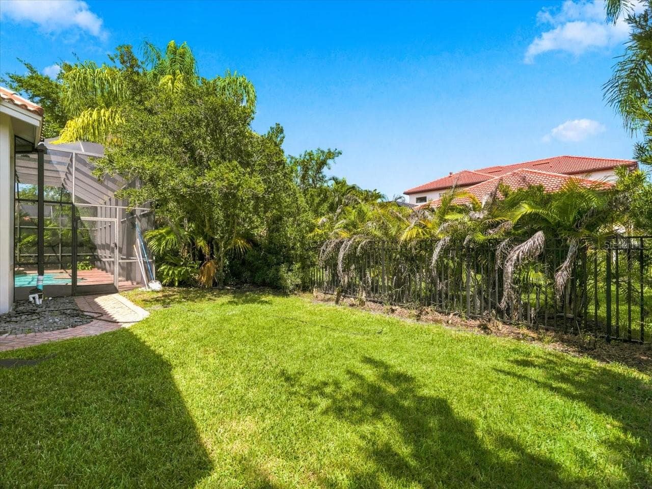 Single Family Residence at 11805 SHIRE WYCLIFFE CT, TAMPA, photo 43 of 48