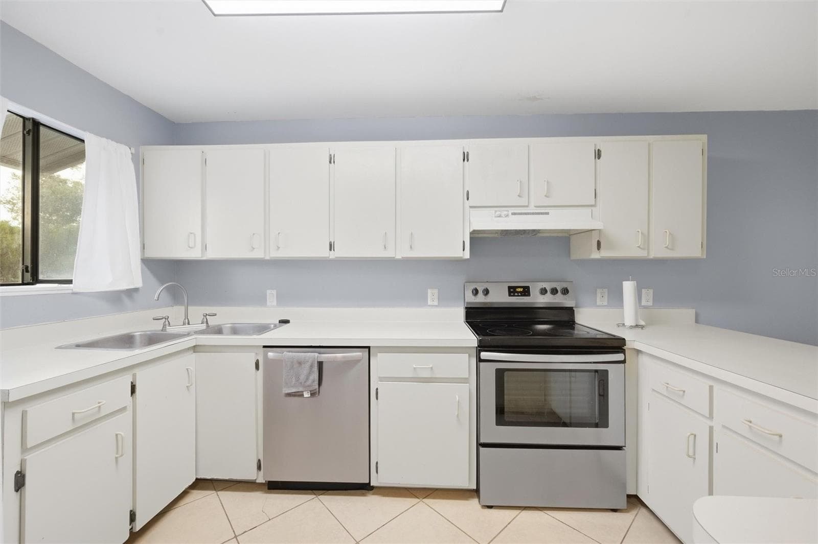 Condominium at 6033 34TH ST W #20, BRADENTON, photo 13 of 43