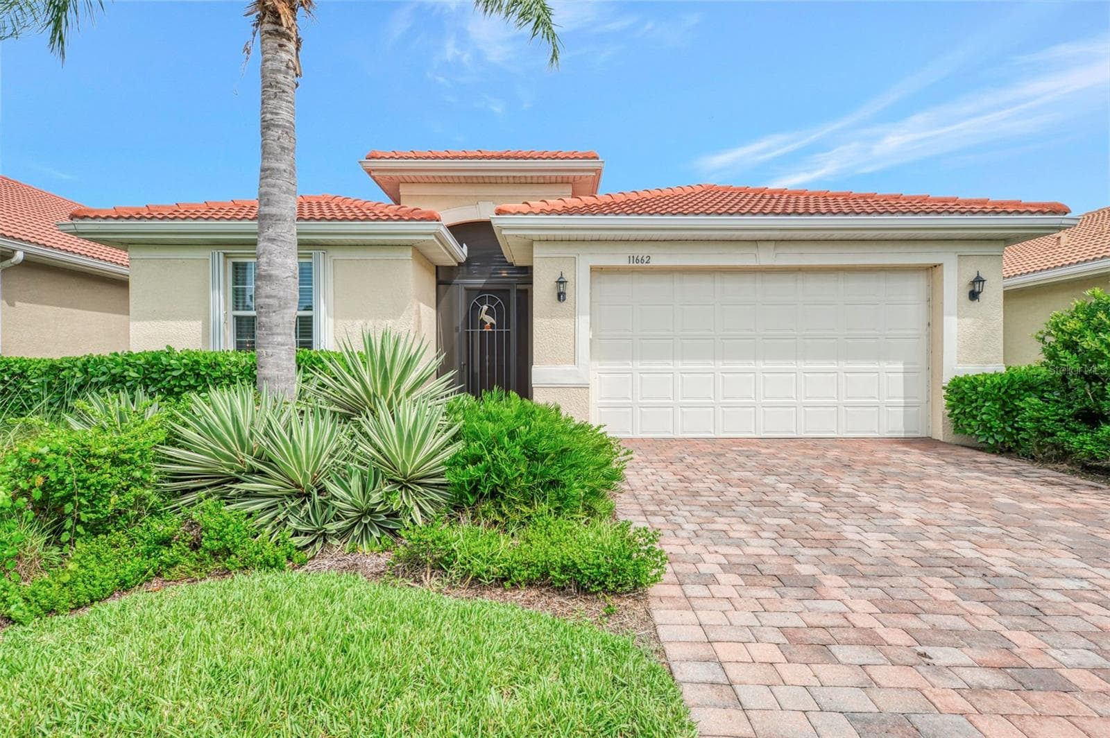 Single Family Residence at 11662 PARROTFISH ST, VENICE, photo 2 of 79