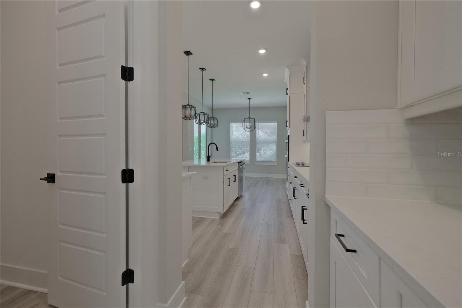 BUTLER'S PANTRY - 7328 GREAT EGRET BLVD, SARASOTA
