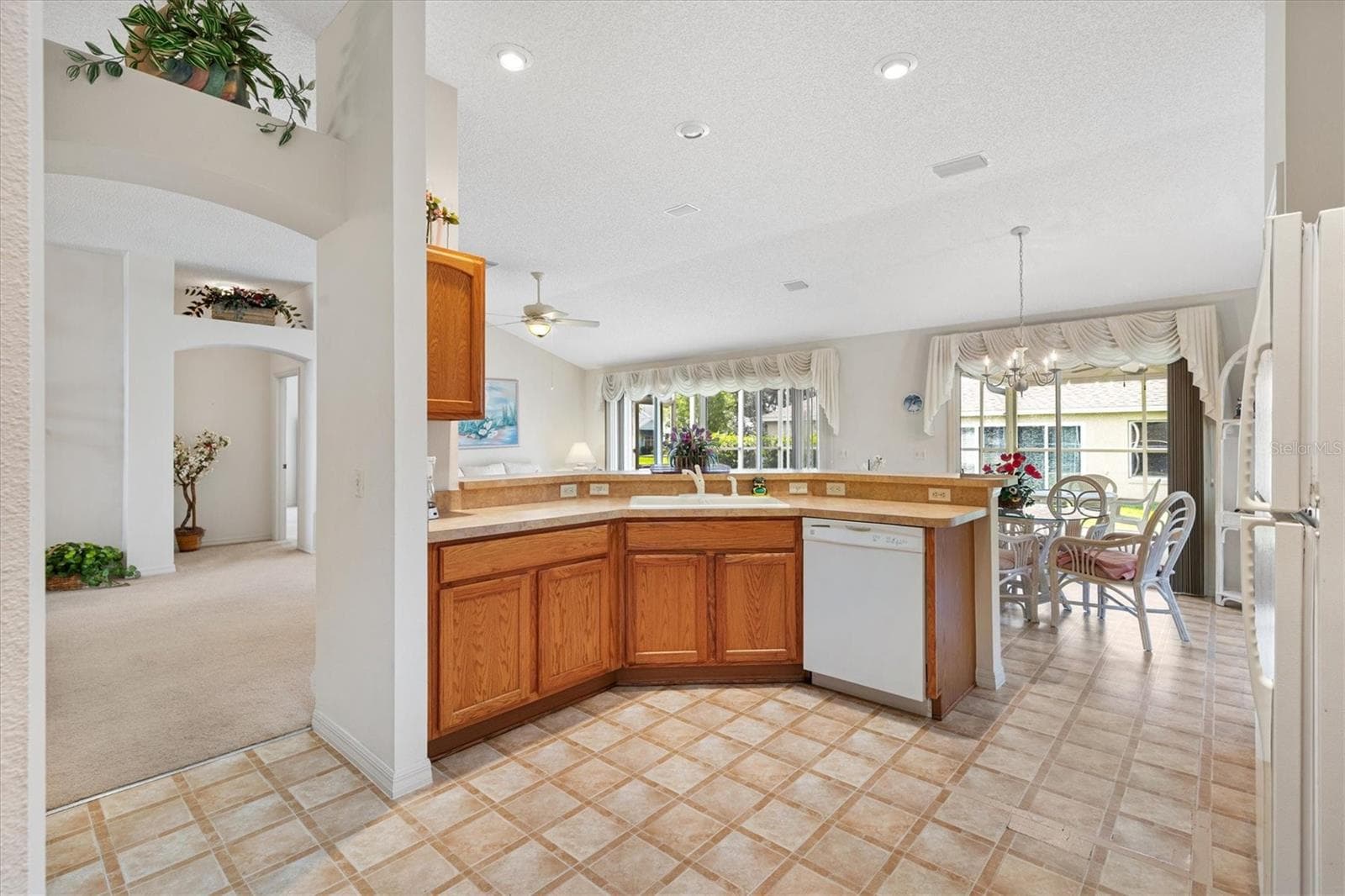 Kitchen - 3000 SANDY LN, THE VILLAGES