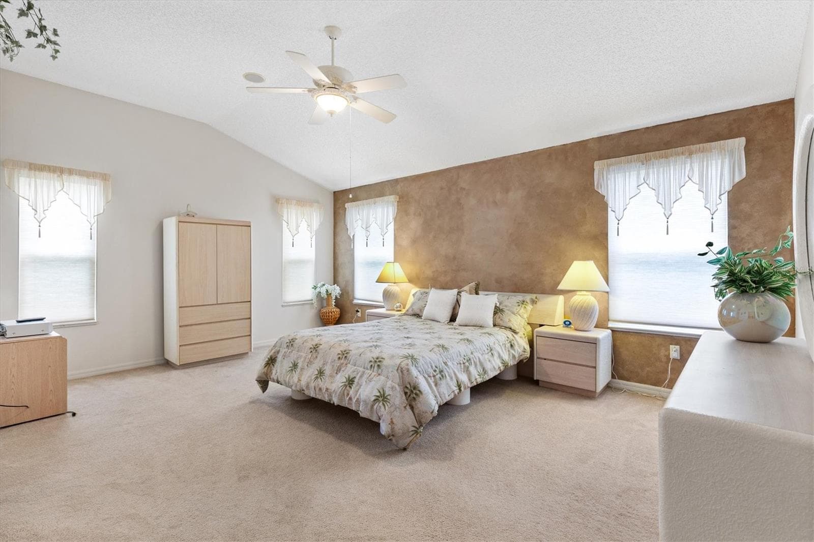 Master Bedroom - 3000 SANDY LN, THE VILLAGES