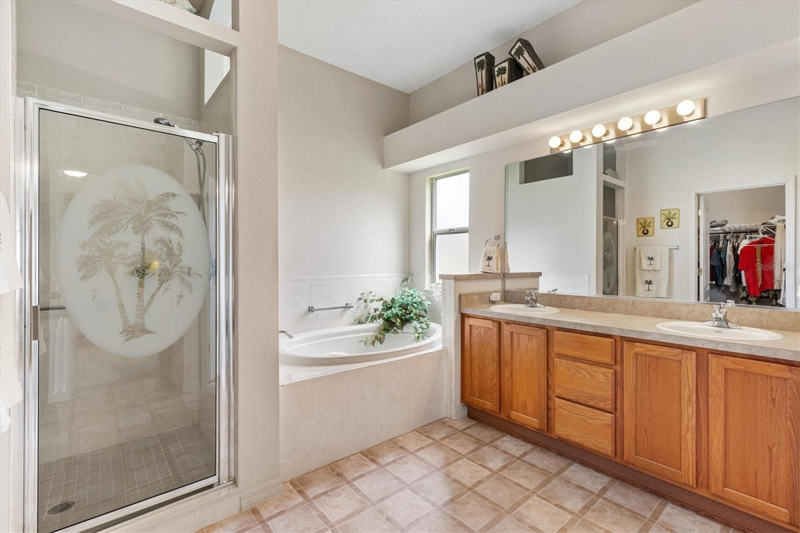 Master Bath - 3000 SANDY LN, THE VILLAGES
