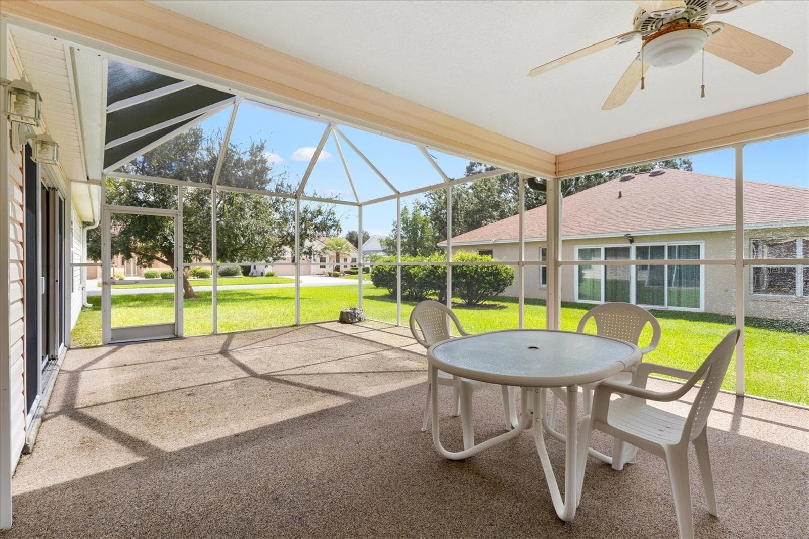 Lanai and Birdcage - 3000 SANDY LN, THE VILLAGES