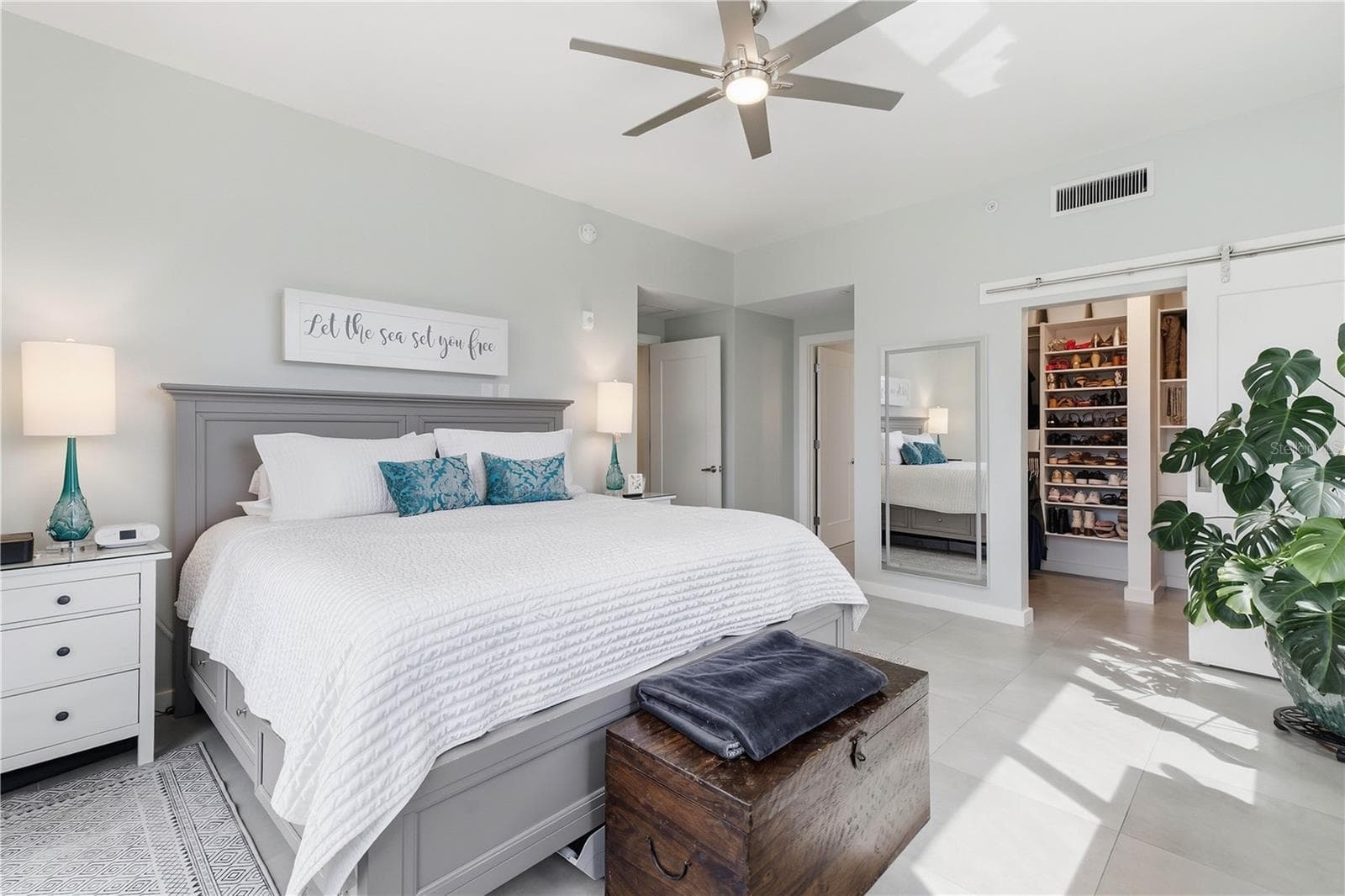 Condominium at 920 N OSCEOLA AVE #201, CLEARWATER, photo 16 of 39