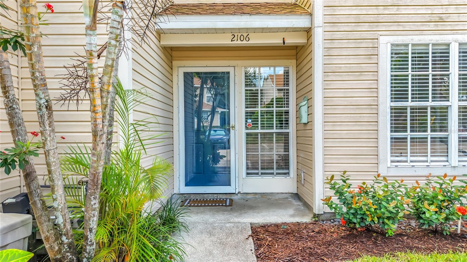 Entry - 2106 CLOVER HILL RD, PALM HARBOR