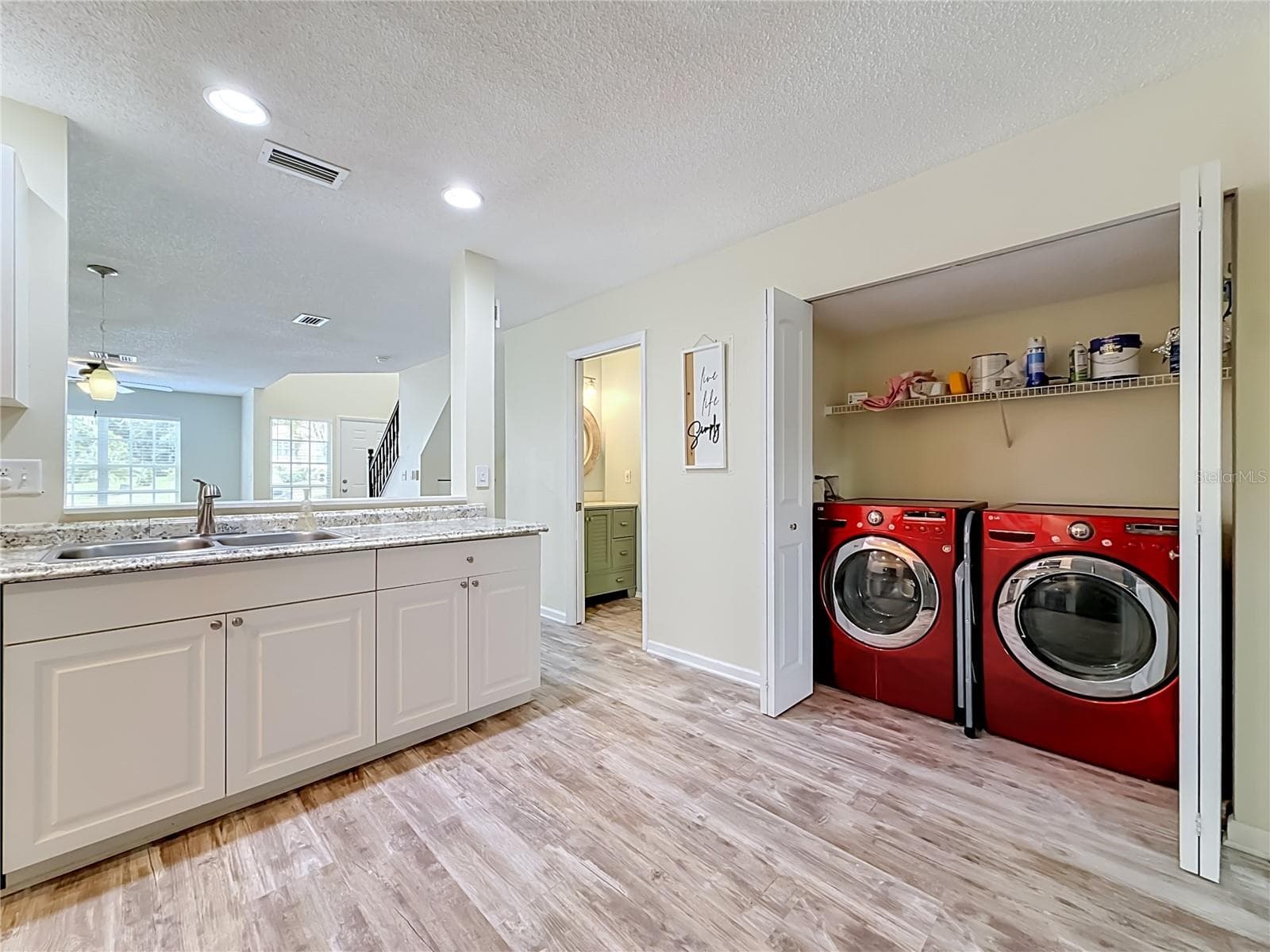 Laundry in Kitchen - 2106 CLOVER HILL RD, PALM HARBOR