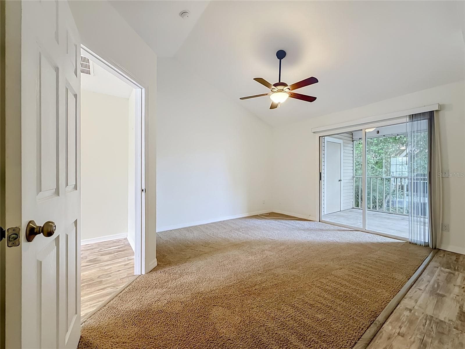 Primary Bedroom - 2106 CLOVER HILL RD, PALM HARBOR