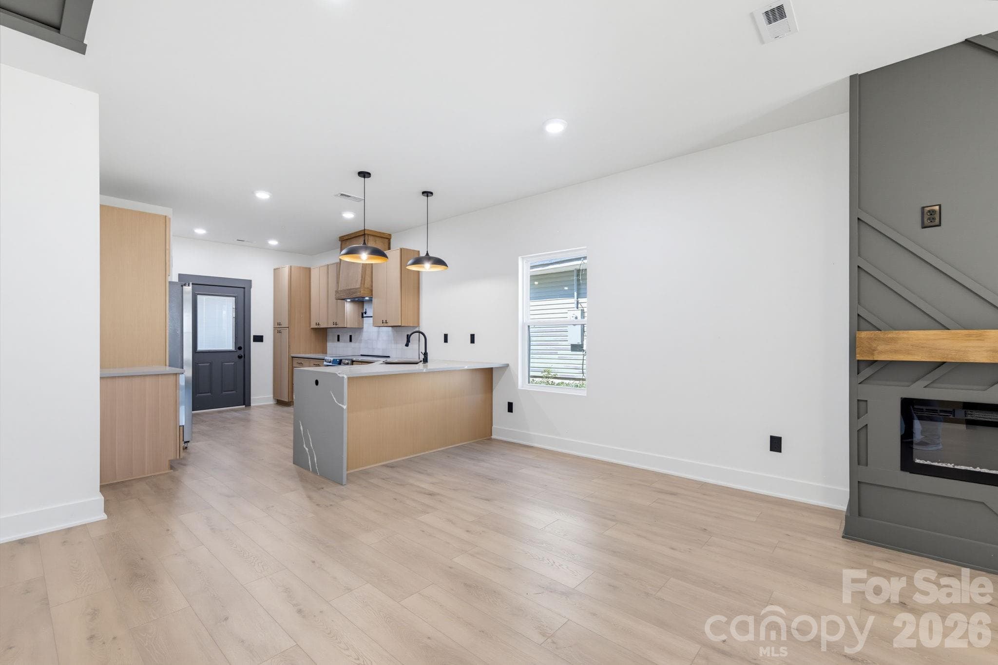 Entering the kitchen - Gastonia