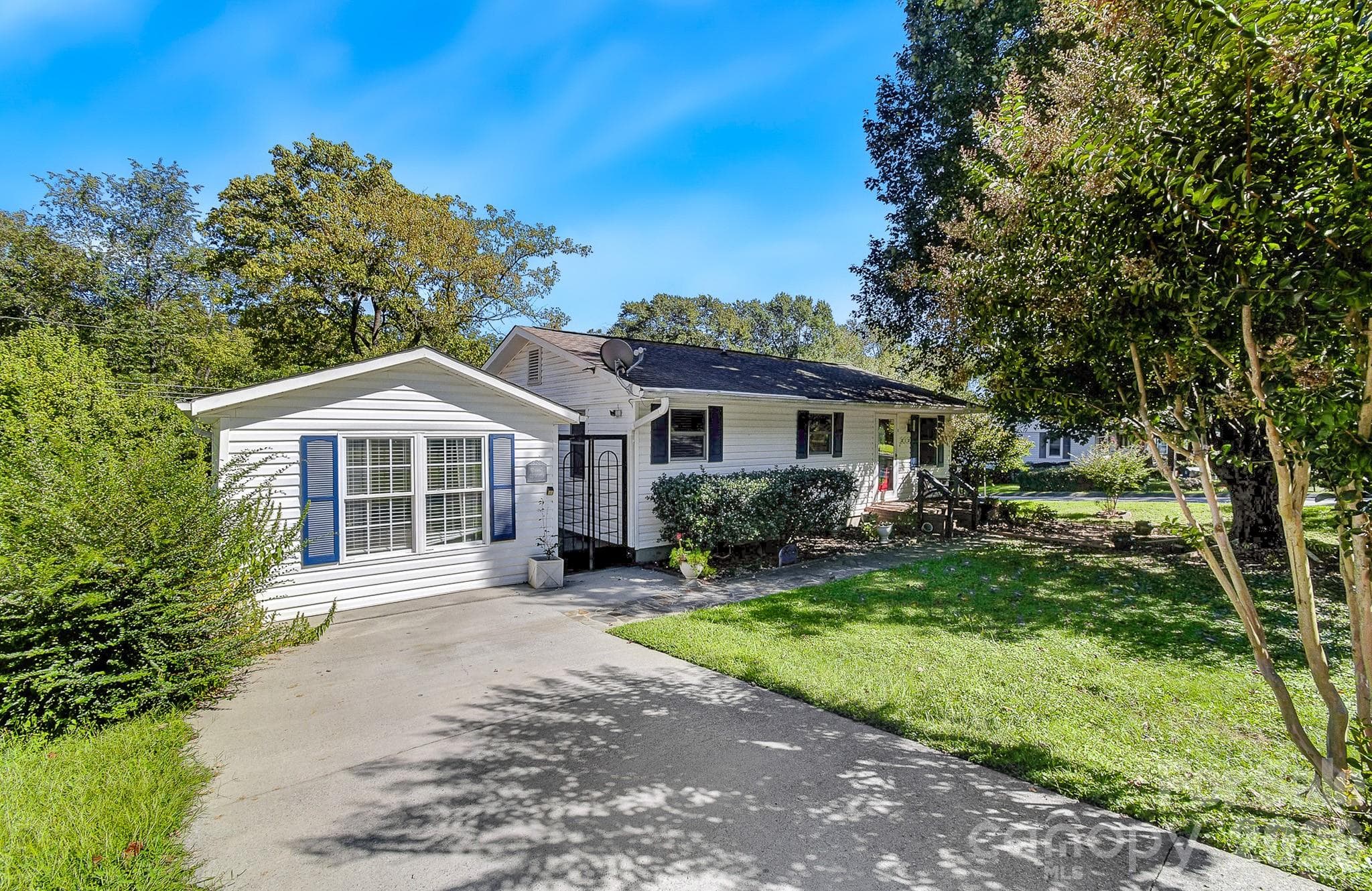 Single Family Residence at 312 Jack Street, Hendersonville, photo 48 of 48