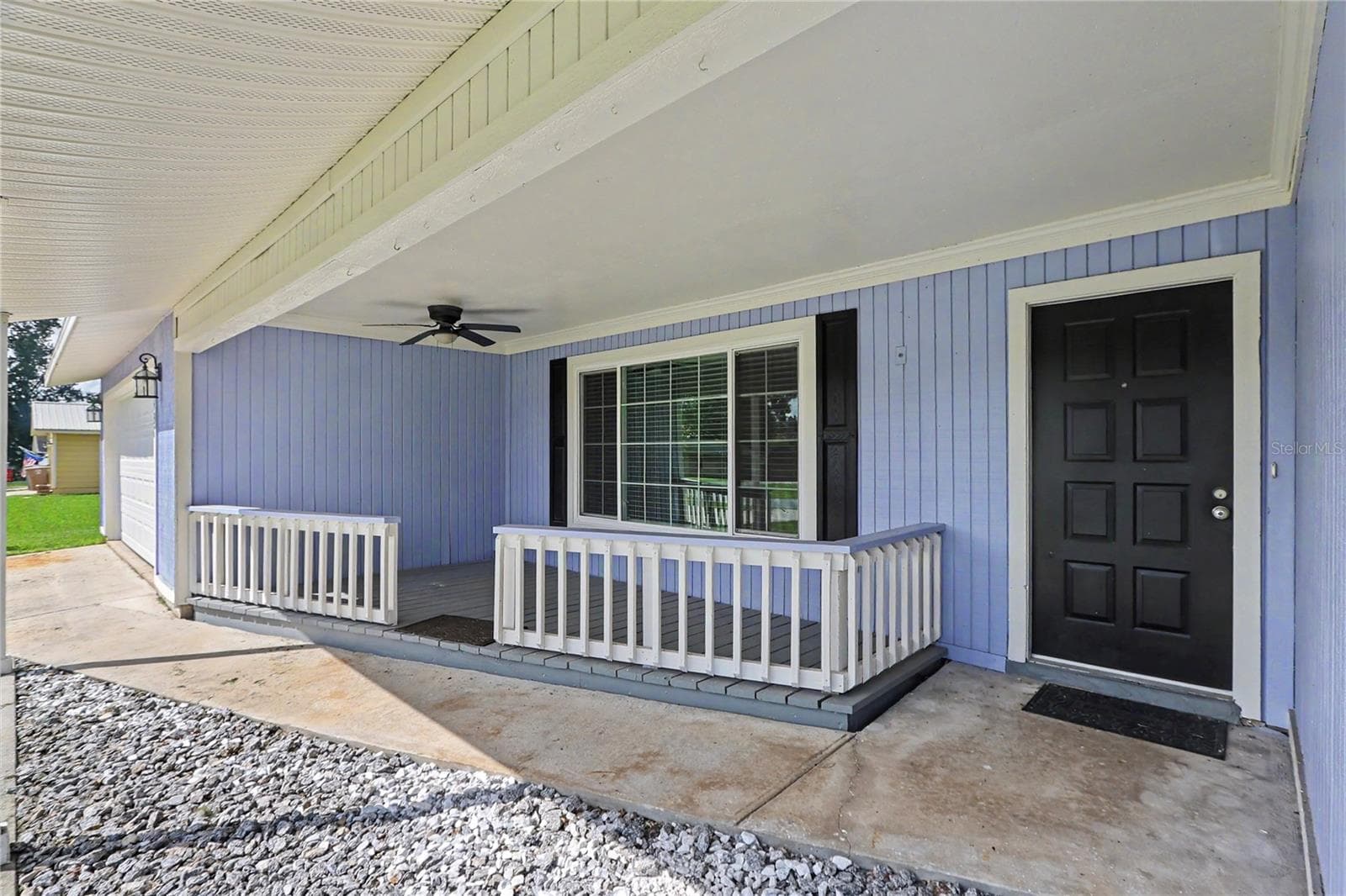 Front porch - 436 NE 47TH CT, OCALA