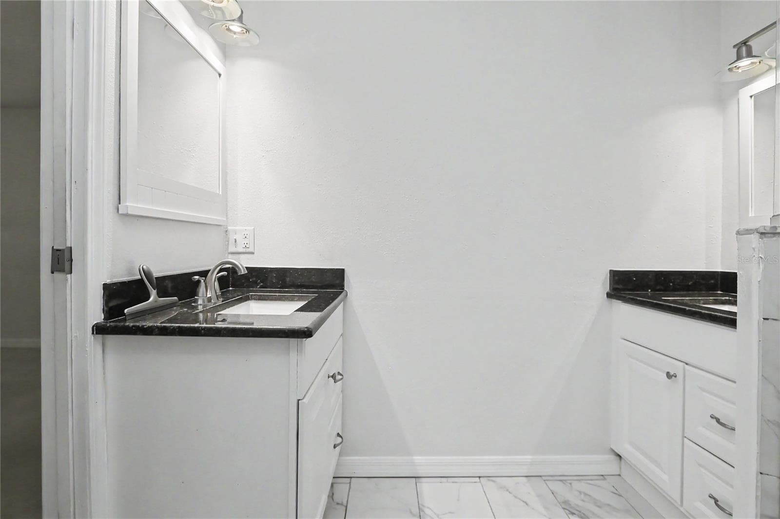 Master bathroom - 436 NE 47TH CT, OCALA