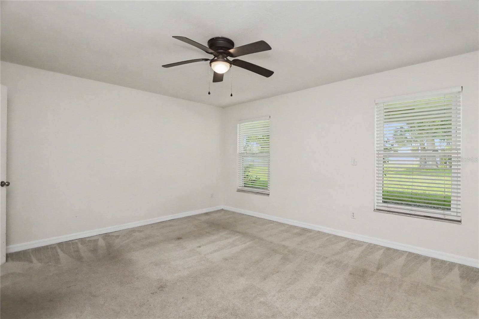 Master bedroom - 436 NE 47TH CT, OCALA