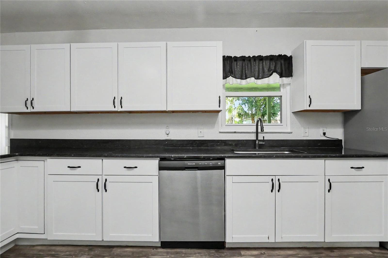 Kitchen - 436 NE 47TH CT, OCALA