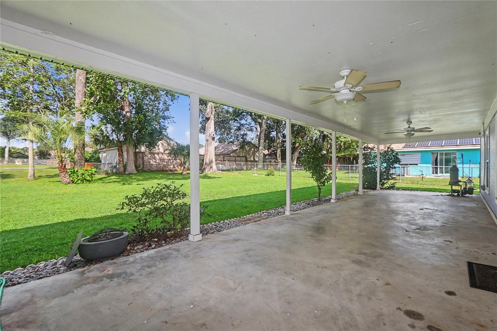 Back porch - 436 NE 47TH CT, OCALA