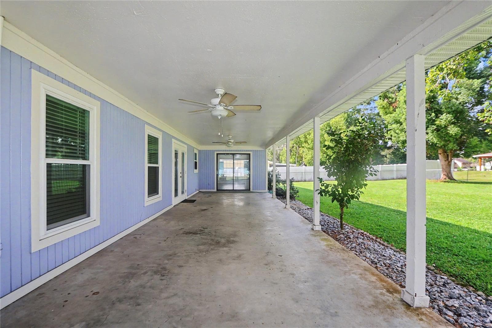 Back porch - 436 NE 47TH CT, OCALA