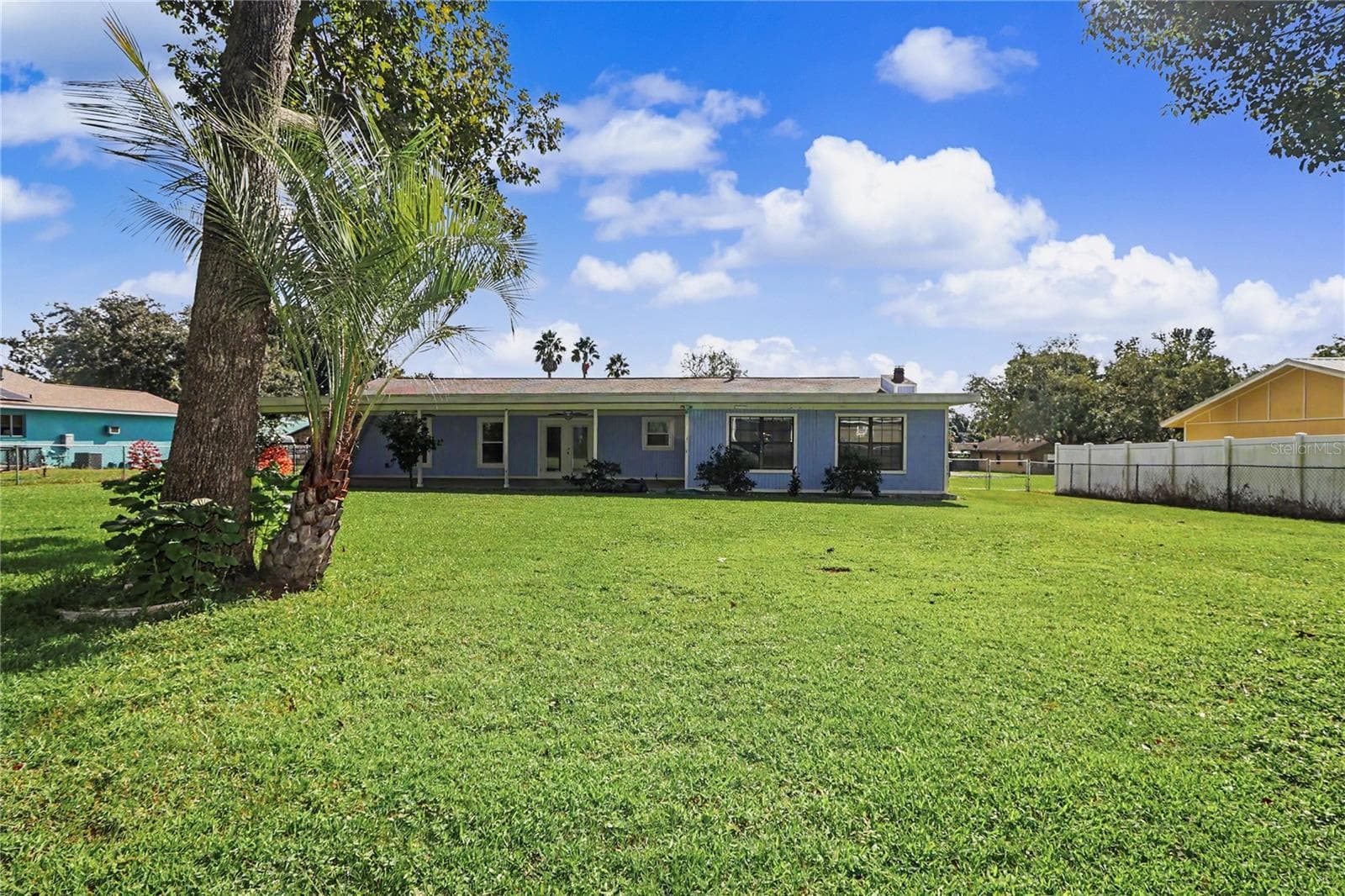Backyard - 436 NE 47TH CT, OCALA