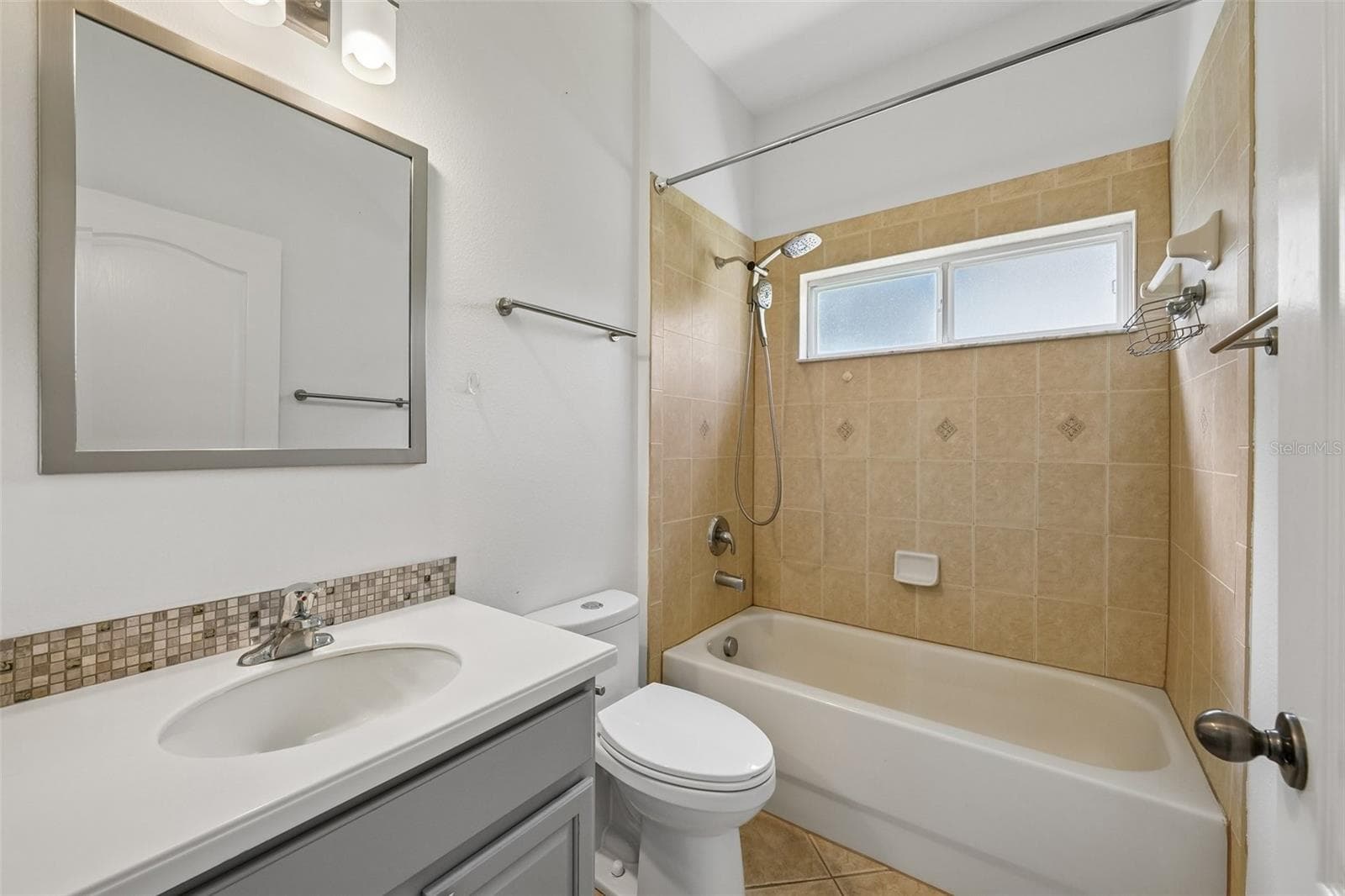Single Family Residence at 1810 MIRA LAGO CIR, RUSKIN, photo 22 of 62