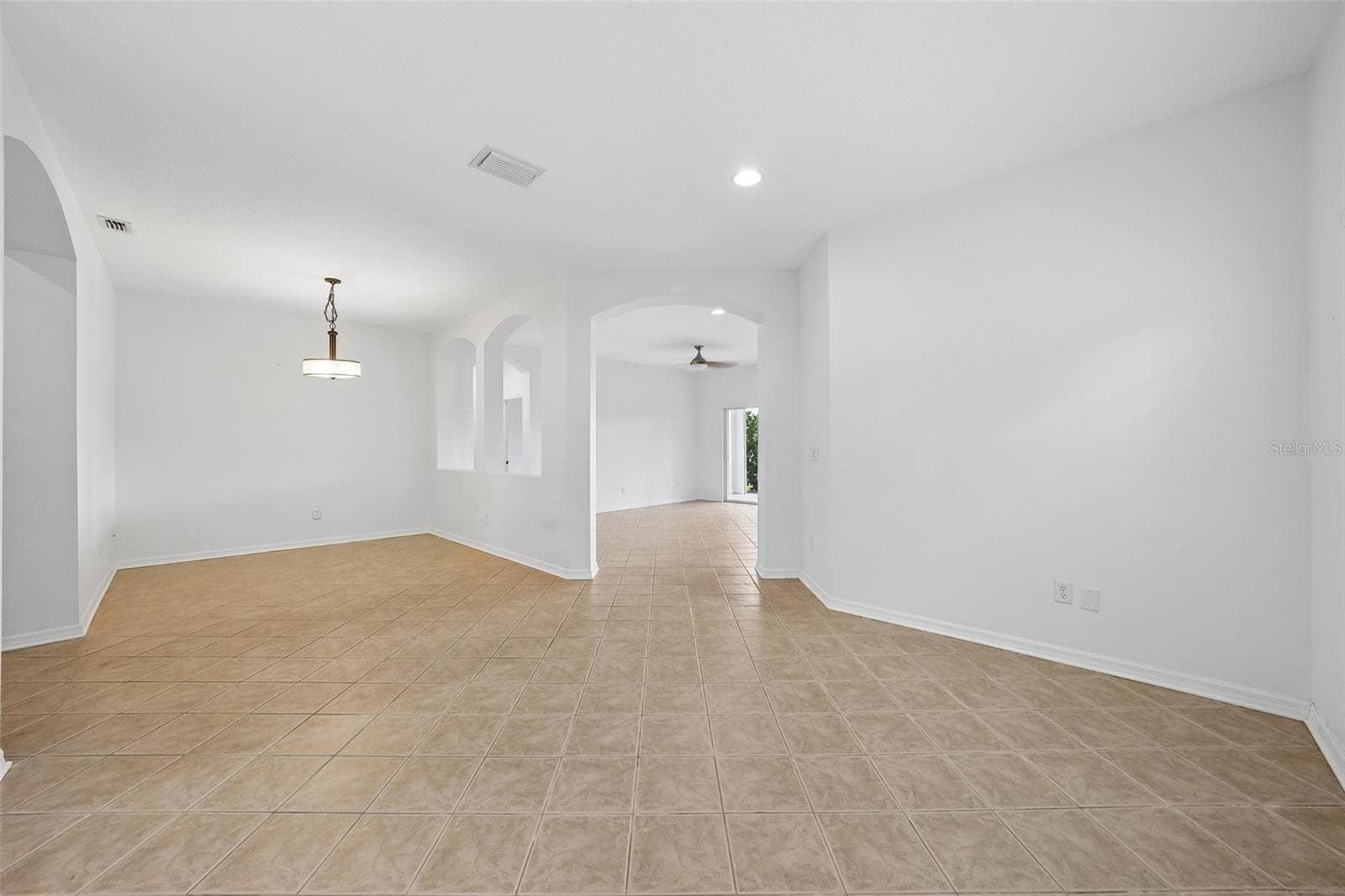 Single Family Residence at 1810 MIRA LAGO CIR, RUSKIN, photo 30 of 62
