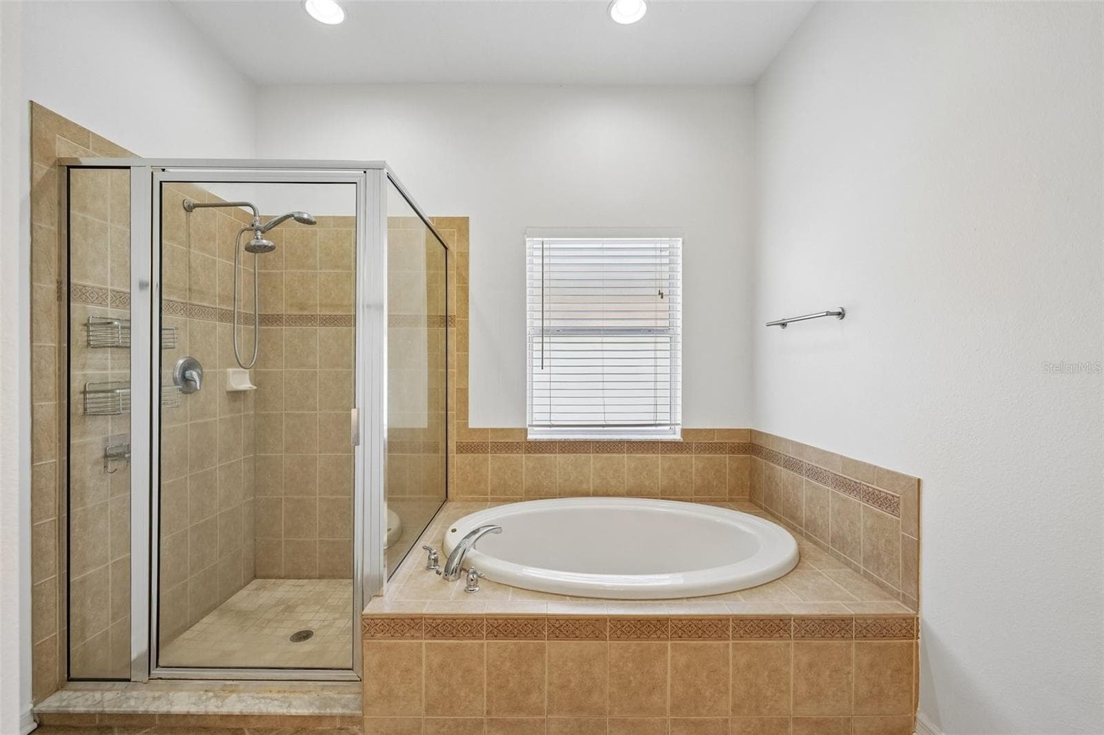 Single Family Residence at 1810 MIRA LAGO CIR, RUSKIN, photo 36 of 62