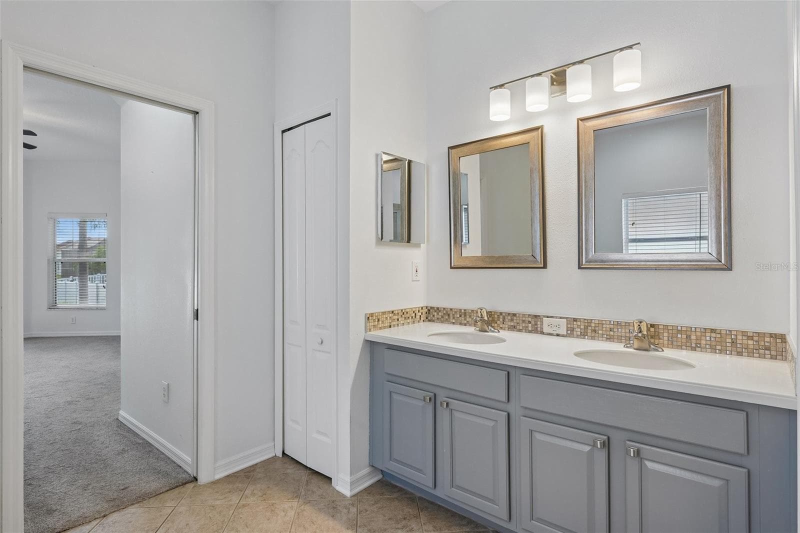 Single Family Residence at 1810 MIRA LAGO CIR, RUSKIN, photo 37 of 62
