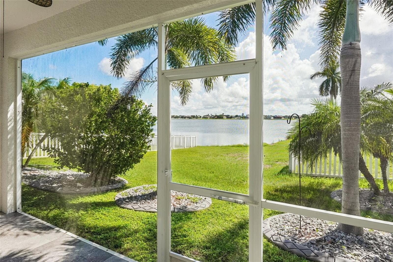 Single Family Residence at 1810 MIRA LAGO CIR, RUSKIN, photo 42 of 62