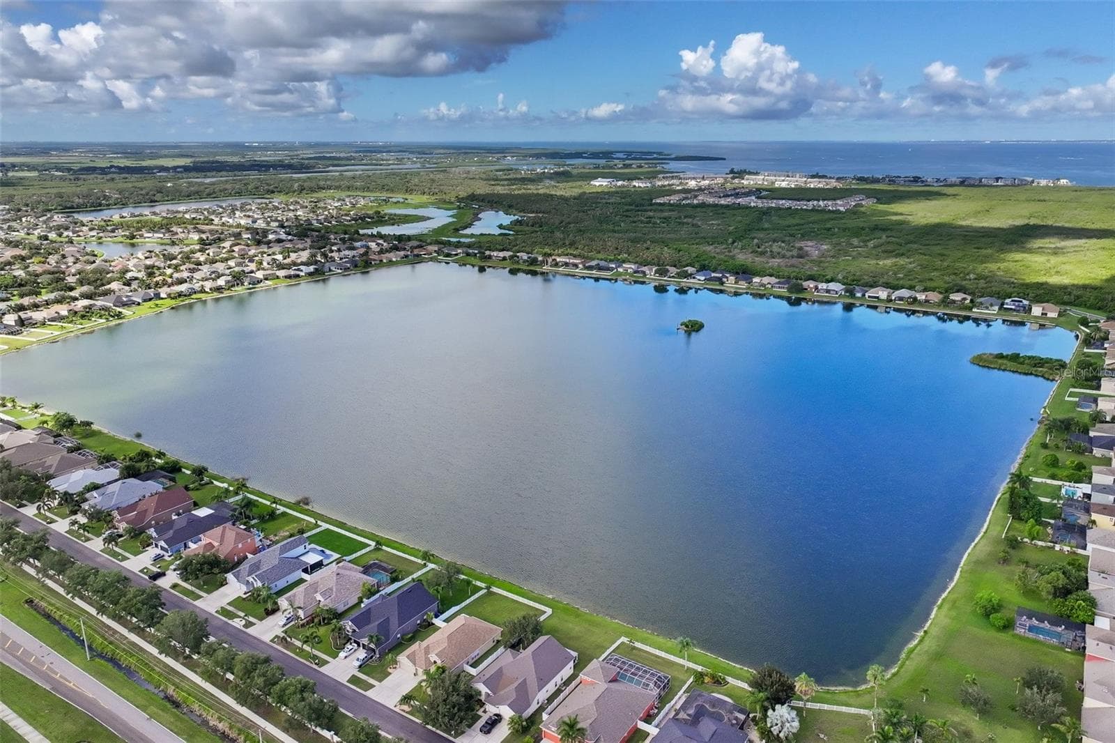 Single Family Residence at 1810 MIRA LAGO CIR, RUSKIN, photo 48 of 62