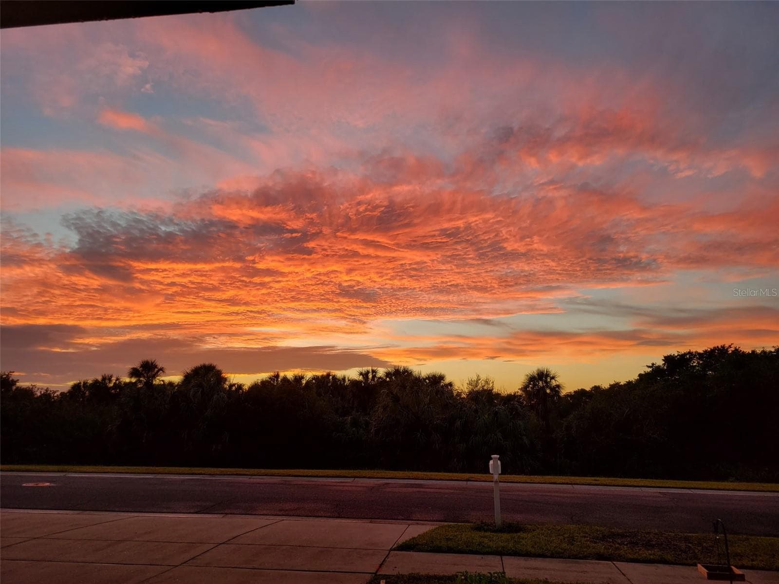 Sunset Views - 1810 MIRA LAGO CIR, RUSKIN