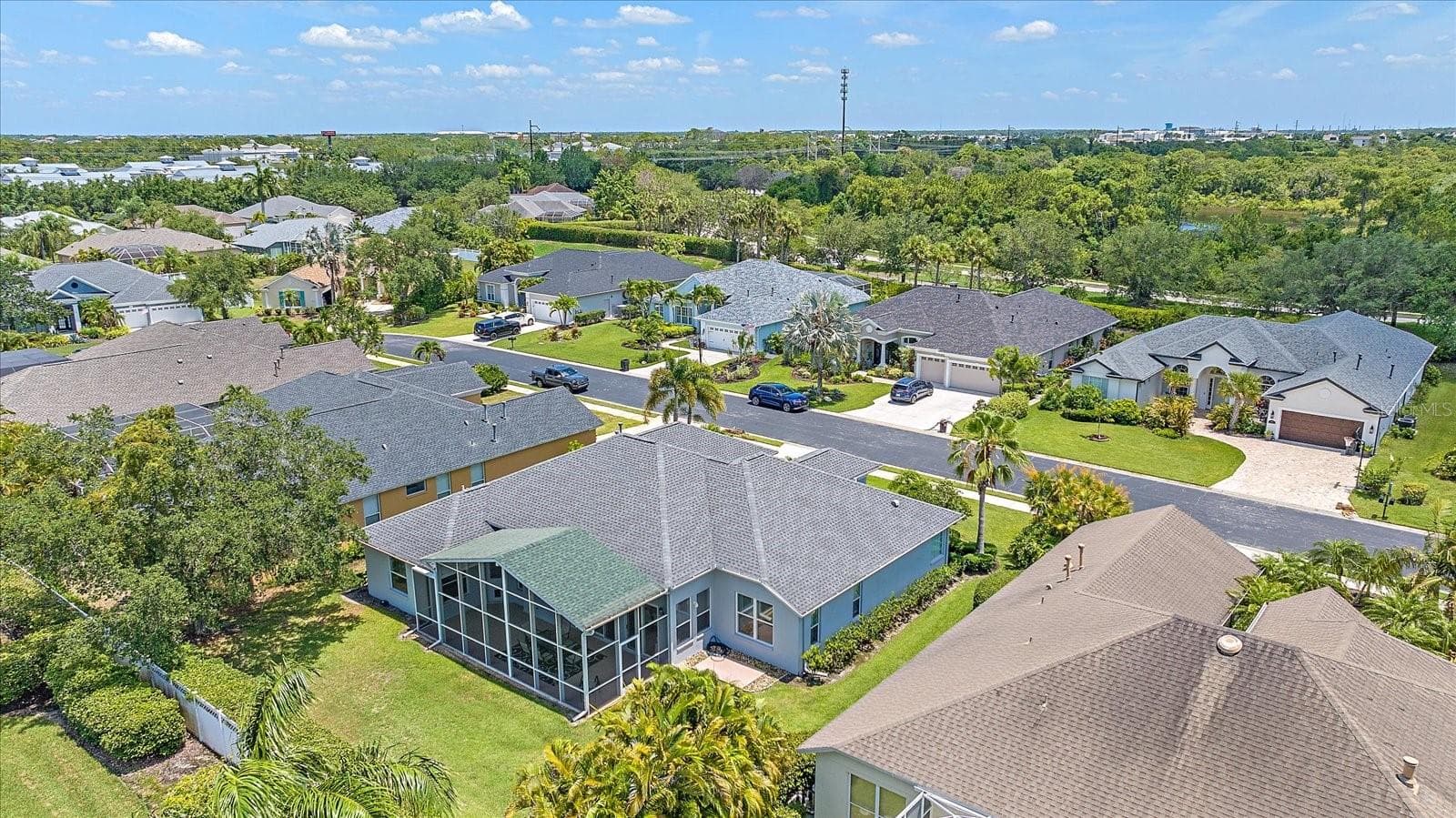 Single Family Residence at 8015 SPRING MARSH DR, BRADENTON, photo 6 of 49