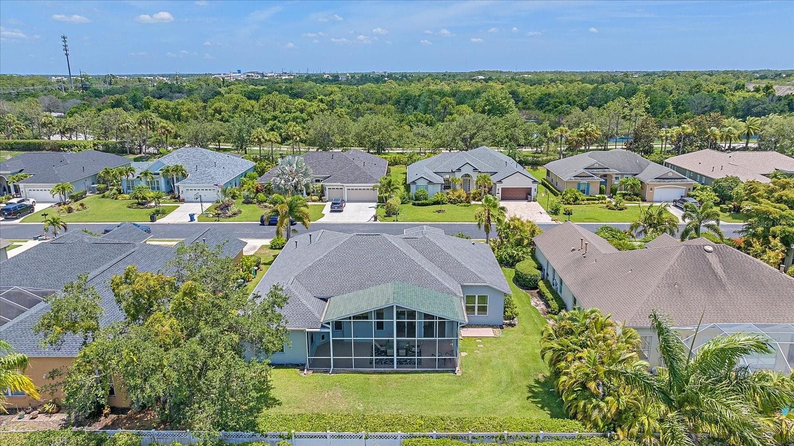 Single Family Residence at 8015 SPRING MARSH DR, BRADENTON, photo 7 of 49