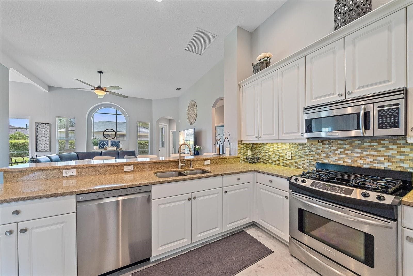 Single Family Residence at 8015 SPRING MARSH DR, BRADENTON, photo 29 of 49
