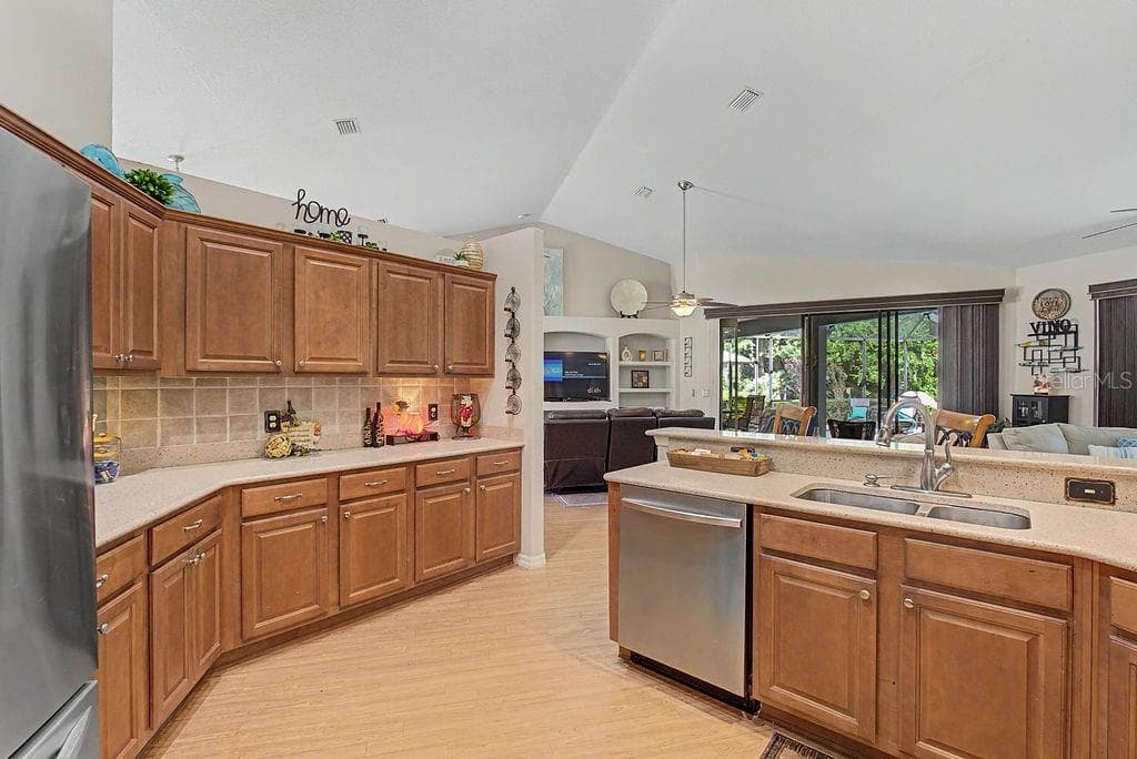 Single Family Residence at 19341 SW 82ND PLACE RD, DUNNELLON, photo 13 of 72
