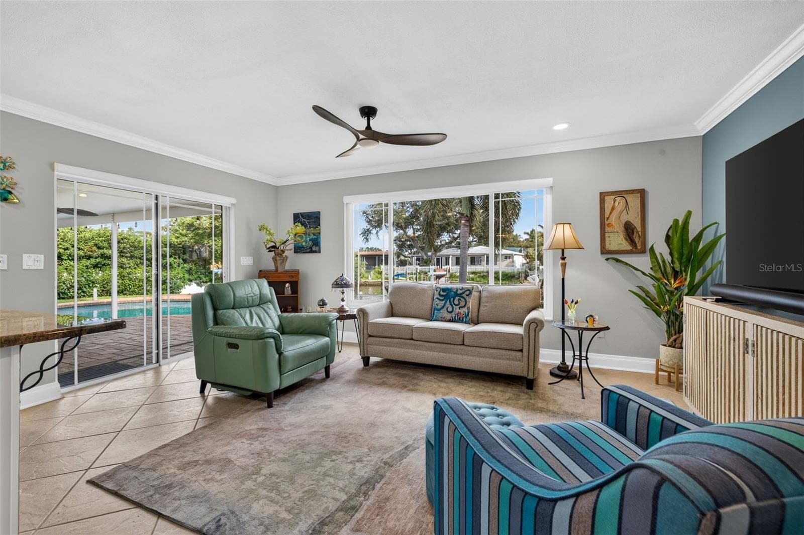 Family room - 1484 47TH AVE NE, ST PETERSBURG