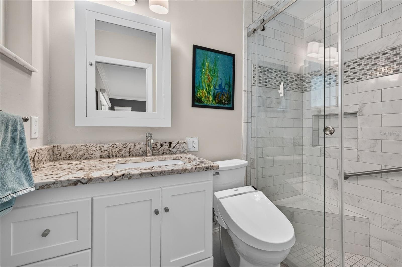 Primary en suite bath - 1484 47TH AVE NE, ST PETERSBURG