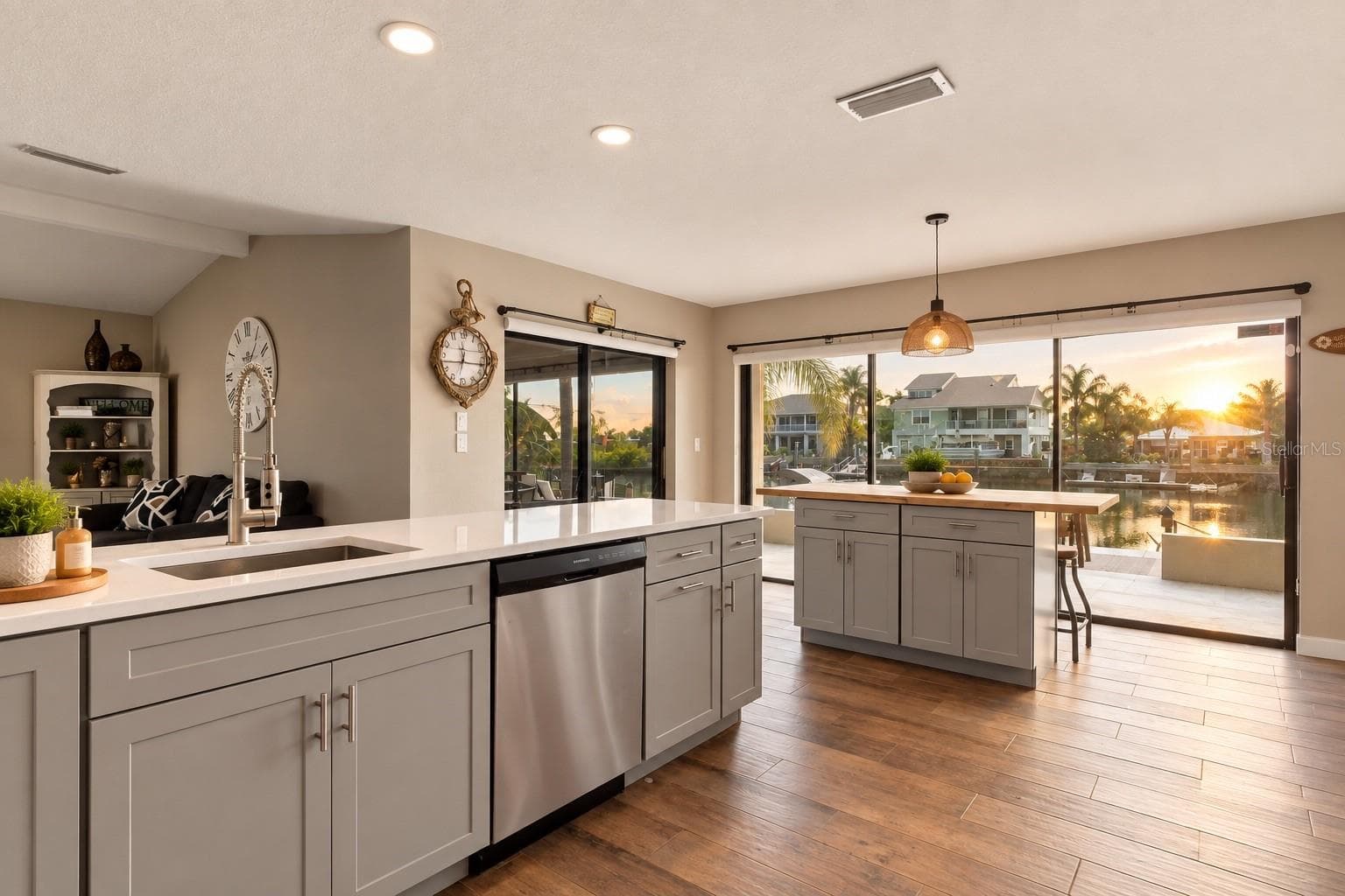 Kitchen - 4108 DAISY DR, HERNANDO BEACH