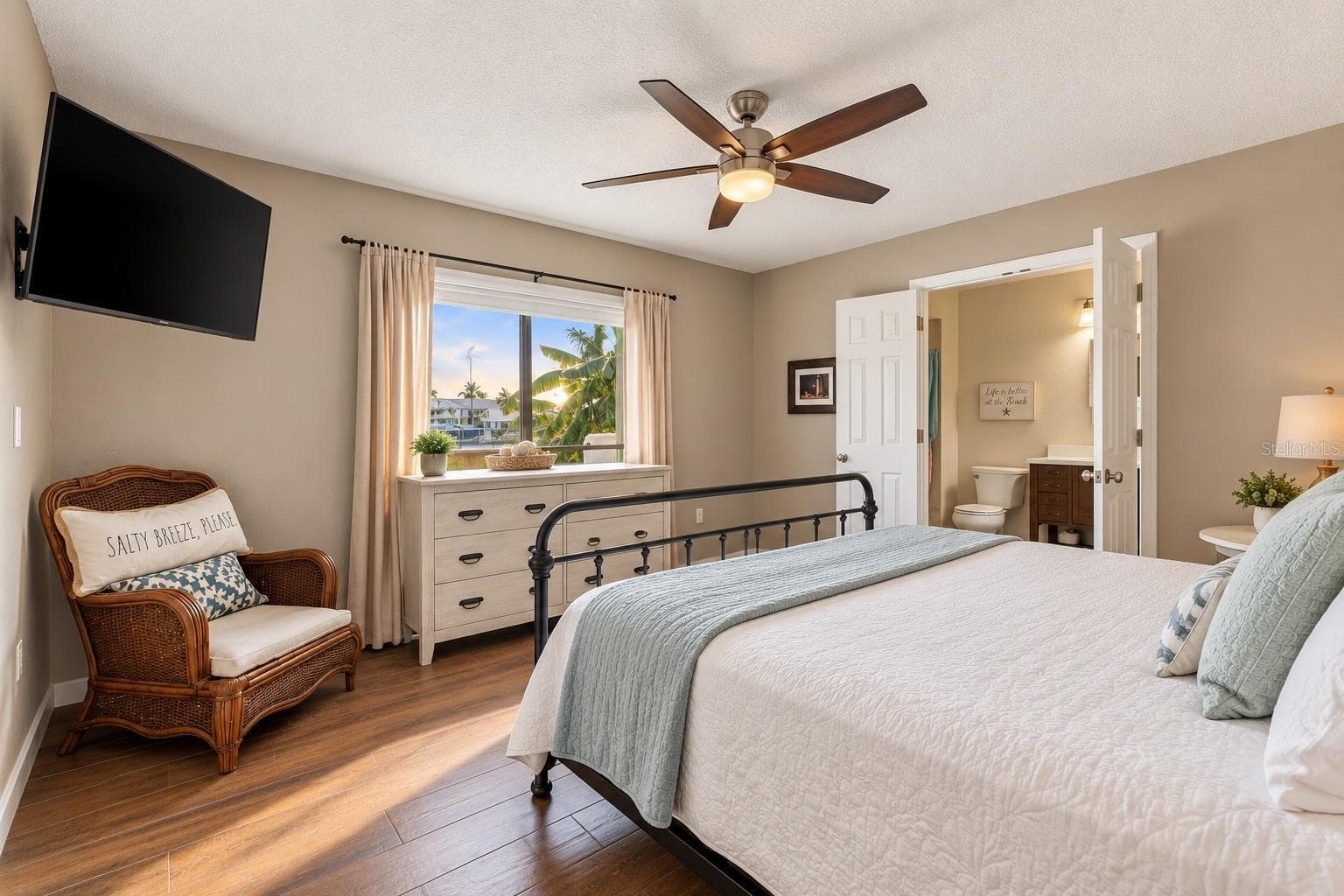 Primary bedroom - 4108 DAISY DR, HERNANDO BEACH