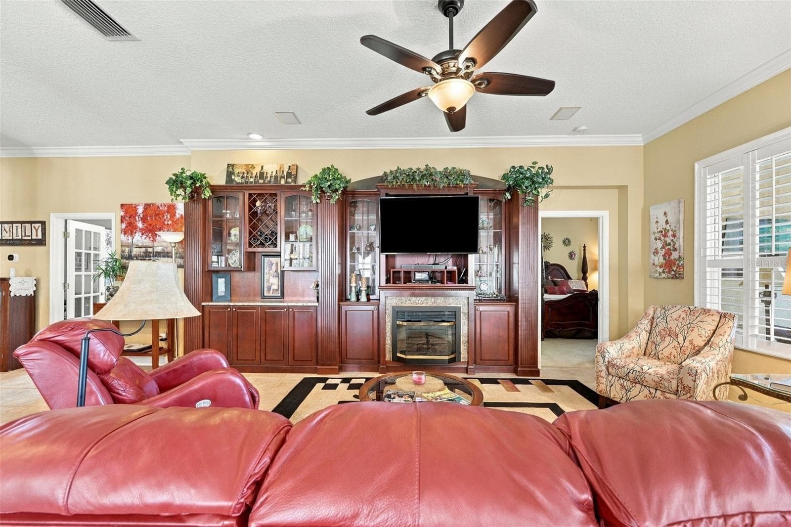 Single Family Residence at 1106 EMERALD DUNES DR, SUN CITY CENTER, photo 15 of 62
