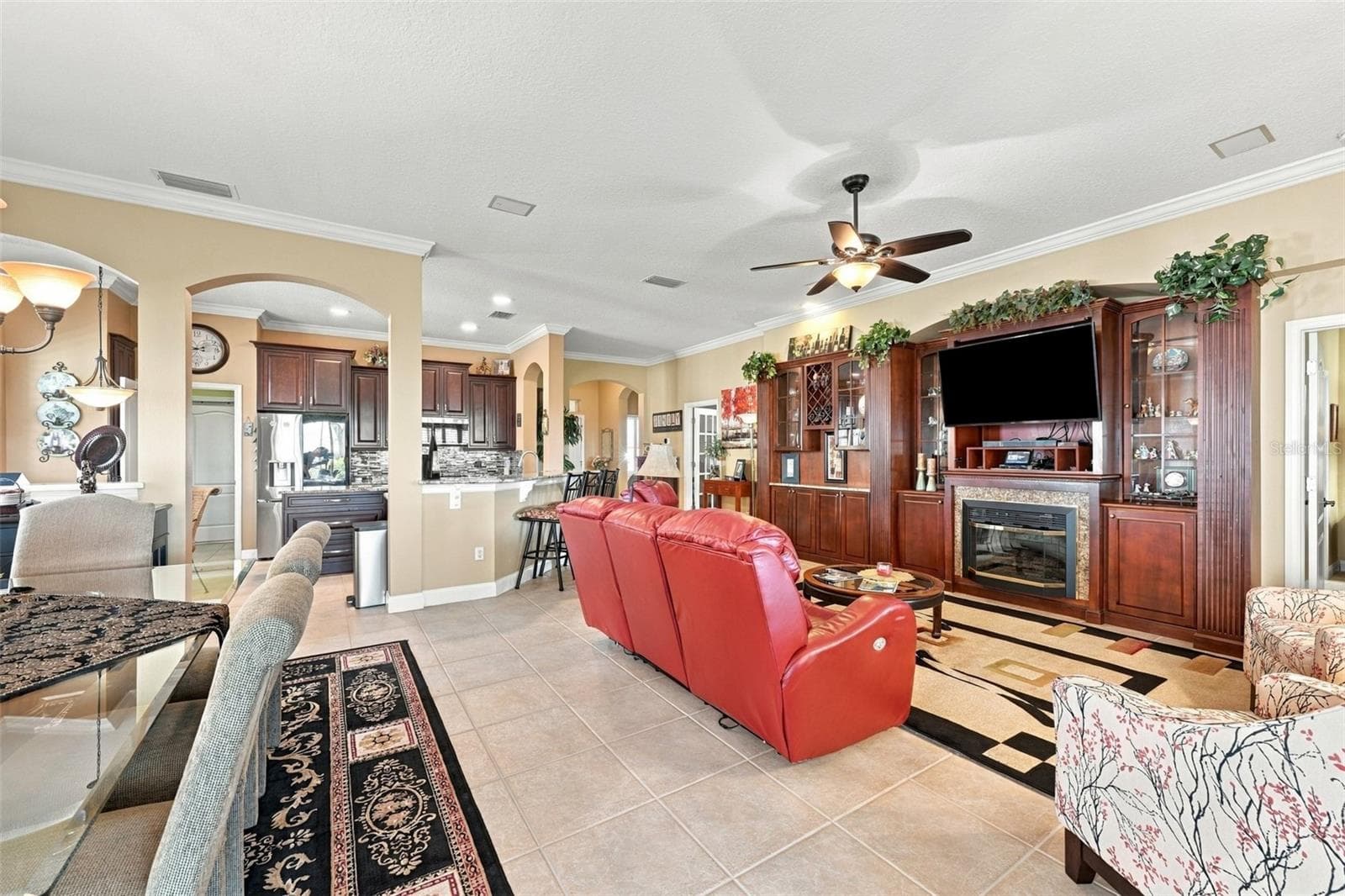 Single Family Residence at 1106 EMERALD DUNES DR, SUN CITY CENTER, photo 16 of 62